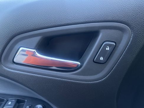 Used 2022 Chevrolet Colorado Z71 w/ Z71 Midnight Edition image 27