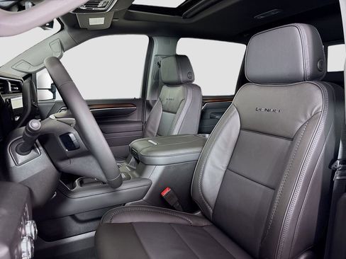 New 2026 GMC Sierra 3500 Denali w/ Denali Reserve Package image 21