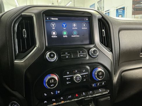 Used 2019 GMC Sierra 1500 Denali w/ Technology Package AWD/4WD image 19