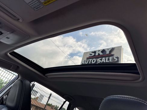 Used 2016 Toyota RAV4 Limited AWD/4WD image 15