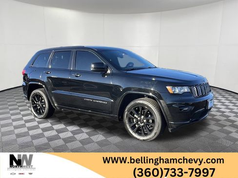 Used 2018 Jeep Grand Cherokee Altitude image 1