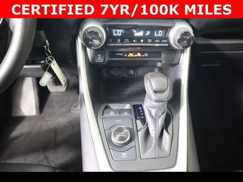 Used 2024 Toyota RAV4 LE AWD/4WD image 24