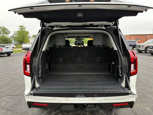 Used 2025 Ford Expedition Active AWD/4WD image 16