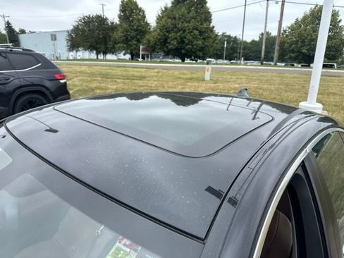 Used 2013 BMW 528i xDrive Sedan AWD/4WD image 9