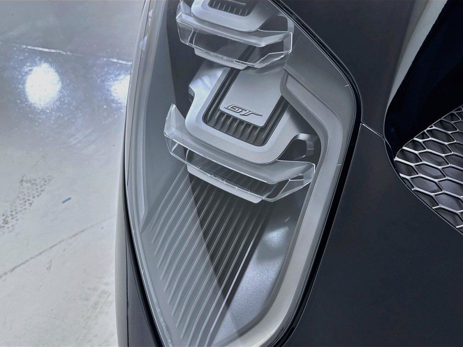 Used 2018 Ford GT RWD image 35