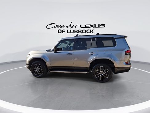 Used 2026 Lexus GX 550 w/ Accessory Package (2T) AWD/4WD image 6