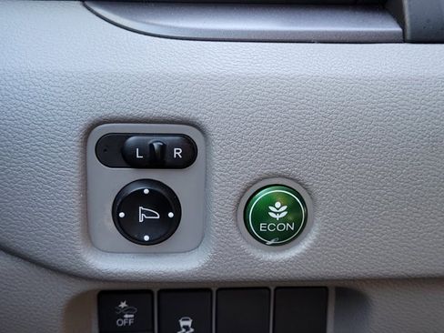 Used 2021 Honda Pilot EX image 23