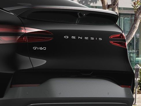 Used 2025 Genesis GV60 Advanced AWD/4WD image 20