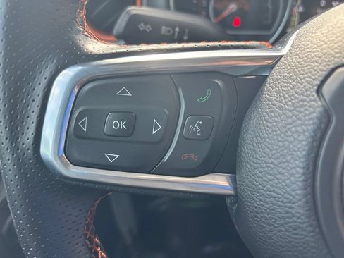 Used 2023 Jeep Gladiator Mojave w/ Cold Weather Group AWD/4WD image 29