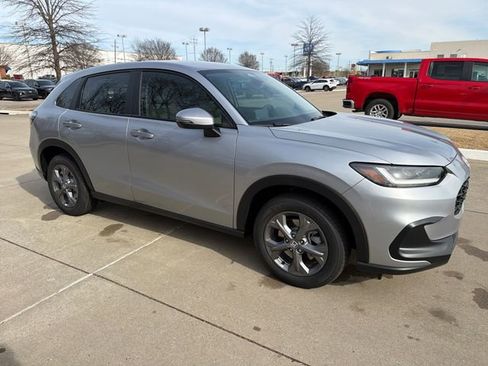 New 2026 Honda HR-V LX image 7