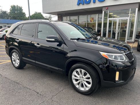 Used 2014 Kia Sorento EX w/ EX V6 Touring Package FWD image 4