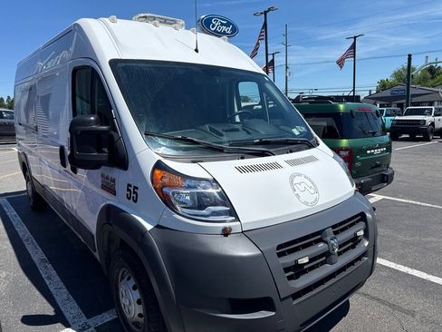 Used 2016 RAM ProMaster 2500 w/ Cargo Convenience Group FWD image 4