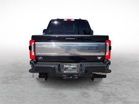 Used 2024 Ford F350 Platinum image 9