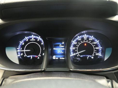 Used 2016 Toyota Avalon Limited image 6