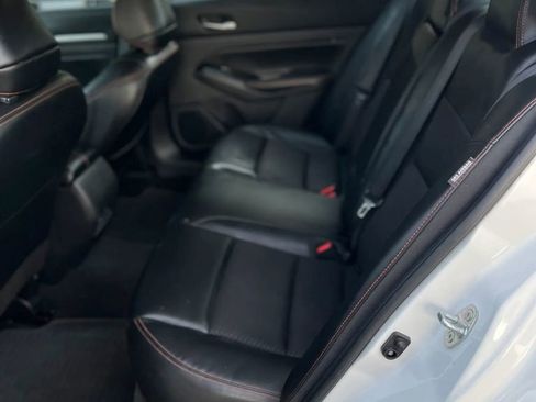 Used 2024 Nissan Altima 2.5 SR image 11