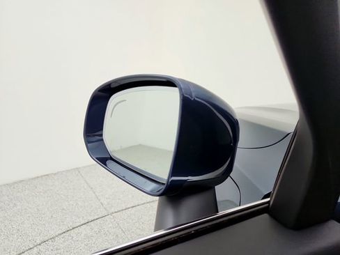 New 2026 Volvo XC90 T8 Plus w/ Protection Package Premier AWD/4WD image 19