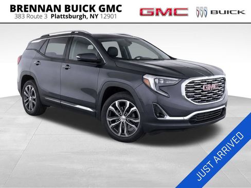 Used 2020 GMC Terrain Denali w/ Denali Premium Package AWD/4WD image 7