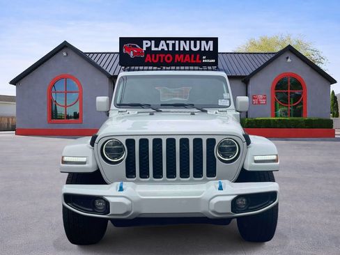 Used 2021 Jeep Wrangler Unlimited Sahara AWD/4WD image 2