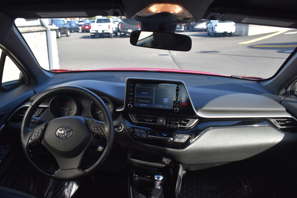 Used 2021 Toyota C-HR Limited FWD image 26