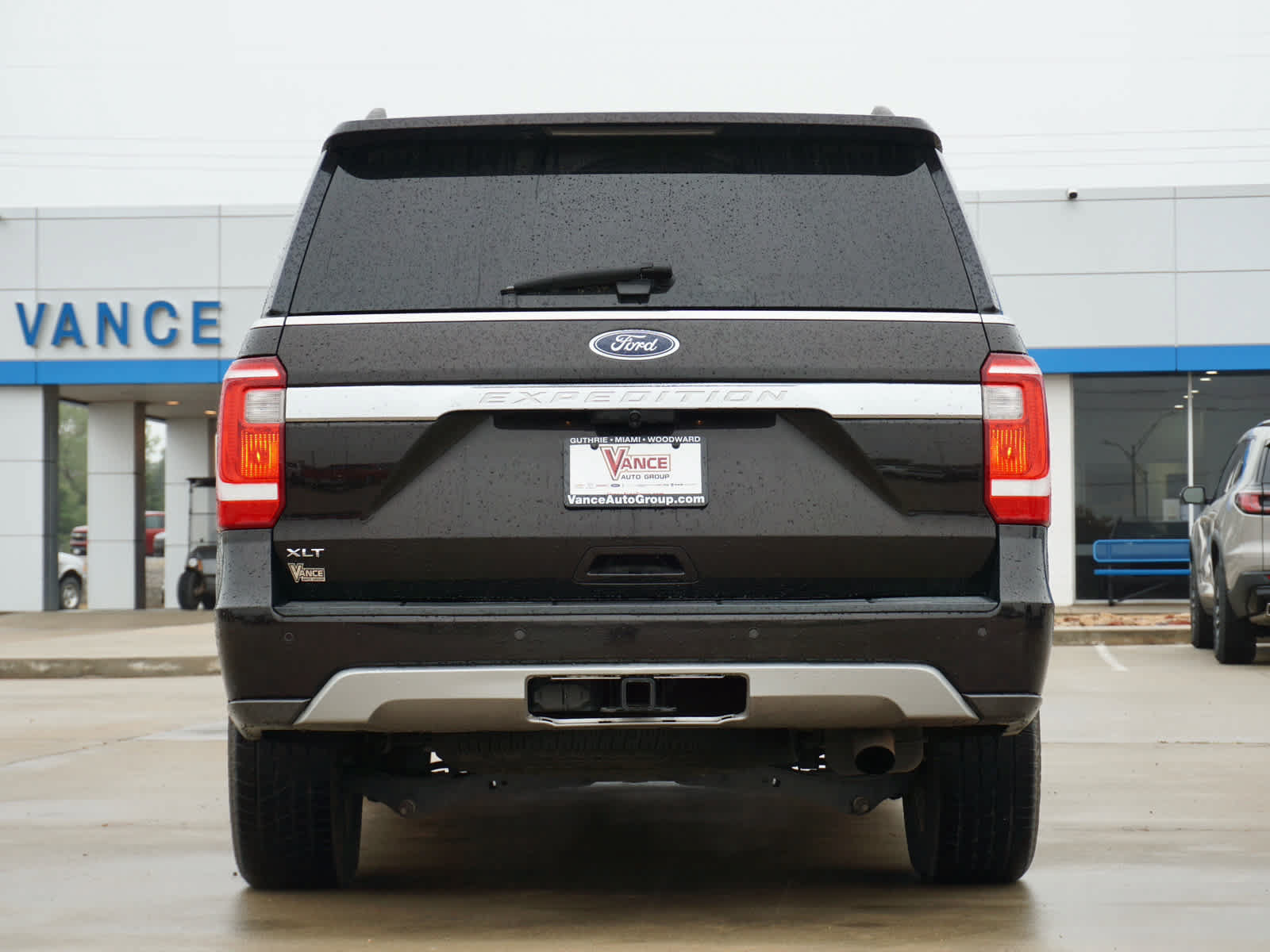 Used 2021 Ford Expedition XLT AWD/4WD image 4