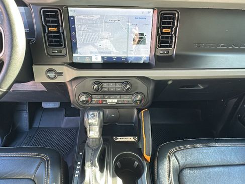 Used 2021 Ford Bronco Badlands image 21