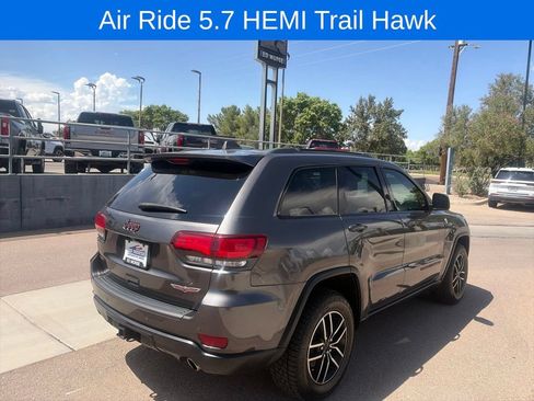 Used 2021 Jeep Grand Cherokee Trailhawk w/ Premium Lighting Group AWD/4WD image 5