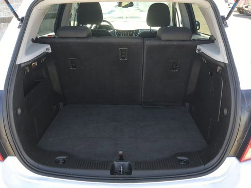 Used 2020 Chevrolet Trax LT image 34