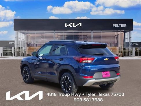 Used 2022 Chevrolet TrailBlazer LT FWD image 4