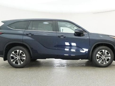 New 2026 Toyota Highlander XLE AWD/4WD image 27