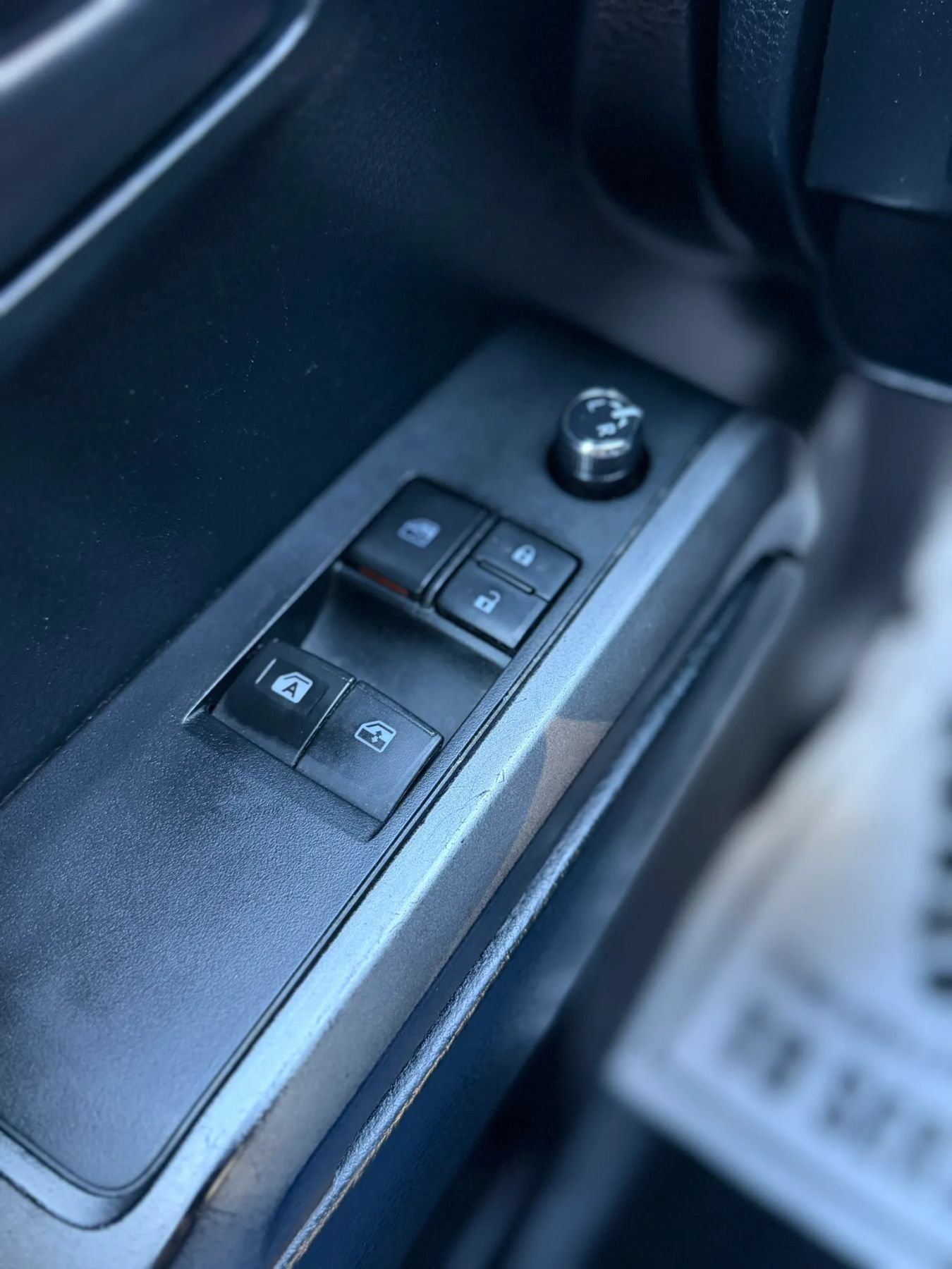 Used 2016 Toyota Tacoma SR5 RWD image 16