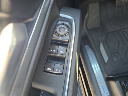 New 2026 GMC Sierra 1500 SLE w/ Preferred Package image 16