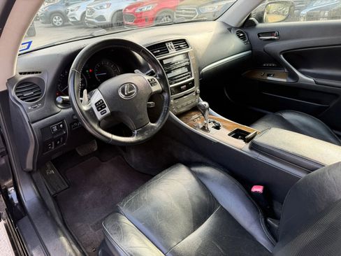 Used 2012 Lexus IS 250C w/ Luxury Pkg RWD image 17