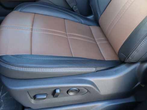 Used 2025 Chevrolet Silverado 1500 High Country image 20