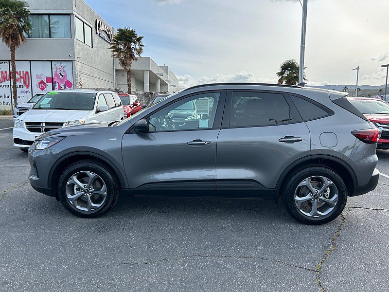 Used 2025 Ford Escape ST-Line AWD/4WD image 6