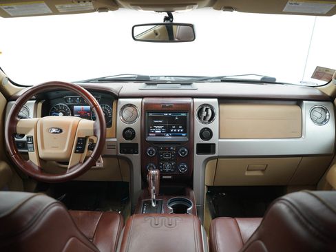 Used 2014 Ford F150 King Ranch w/ King Ranch Luxury Package AWD/4WD image 13