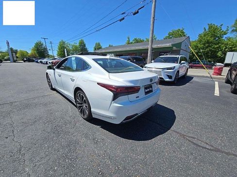 Used 2023 Lexus LS 500h AWD w/ Luxury Package image 2