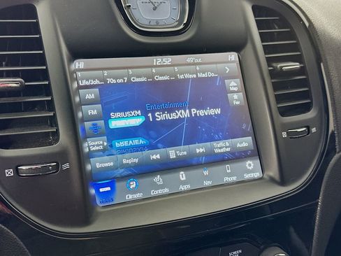 Used 2022 Chrysler 300 S image 30