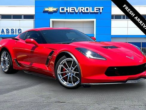 Used 2018 Chevrolet Corvette Grand Sport RWD image 1