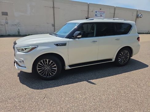 Used 2022 INFINITI QX80 Premium Select w/ All-Season Package AWD/4WD image 1