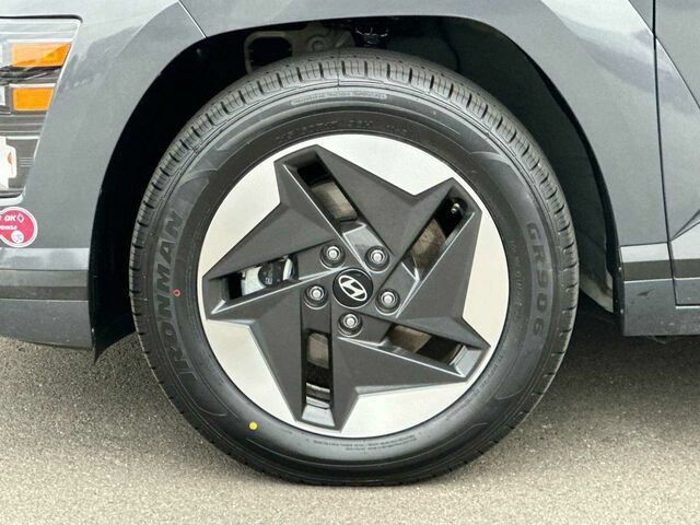 Used 2024 Hyundai Kona SEL FWD image 35