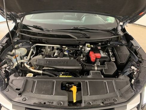 Used 2024 Nissan Rogue S AWD/4WD image 40