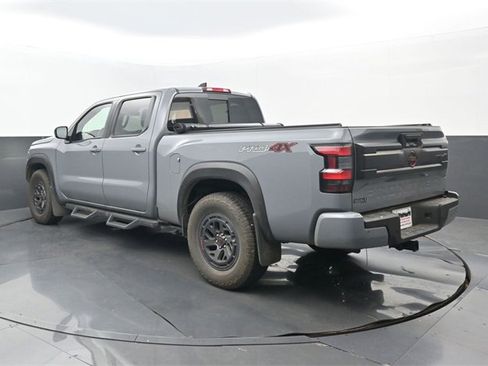 Used 2025 Nissan Frontier PRO-4X image 3