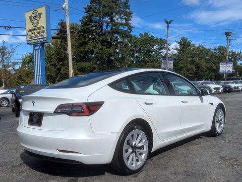 Used 2021 Tesla Model 3 Standard Range Plus image 7