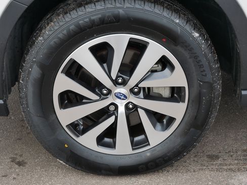 Used 2022 Subaru Outback Premium image 15