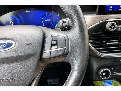 Used 2020 Ford Escape Titanium w/ Titanium Premium Package 2.0 AWD/4WD image 28