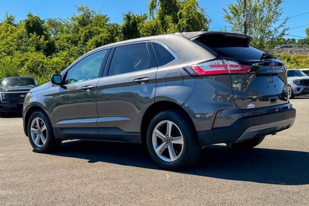 Used 2022 Ford Edge SEL w/ Convenience Package AWD/4WD image 5