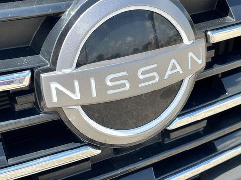 Used 2024 Nissan Rogue SV AWD/4WD image 4