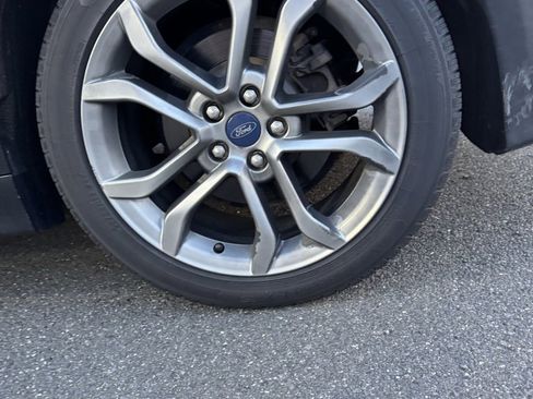 Used 2020 Ford Fusion Titanium image 10