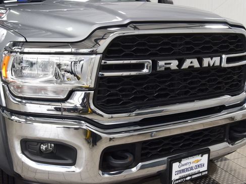 Used 2023 RAM 5500 Tradesman AWD/4WD image 7