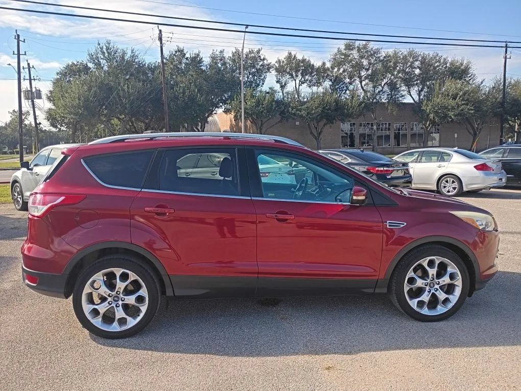 Used 2014 Ford Escape Titanium w/ Equipment Group 401A FWD image 6